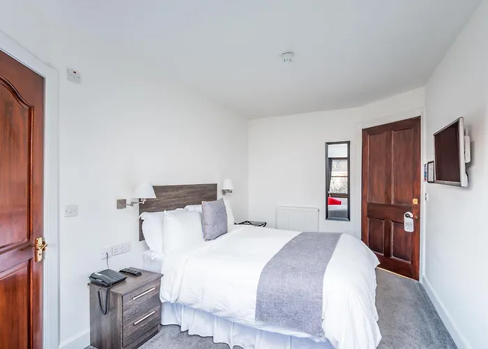 Grey Harlings Rooms